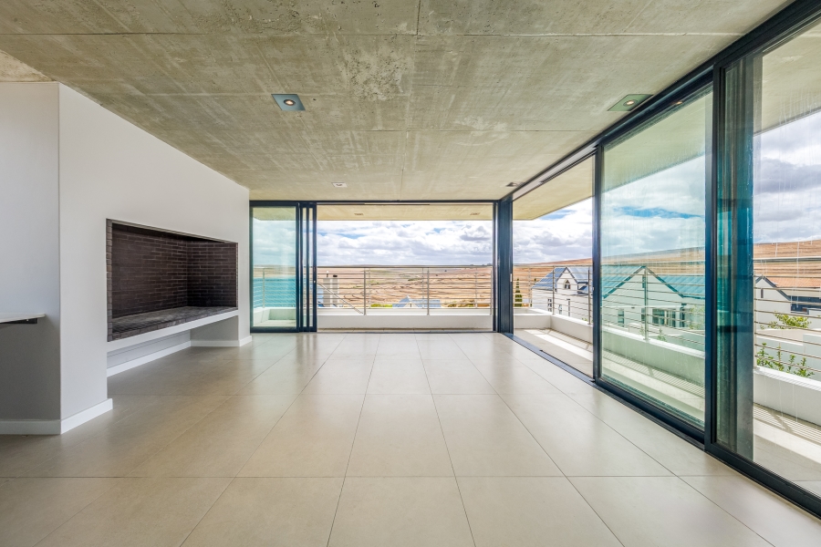 5 Bedroom Property for Sale in Mount Royal Golf Estate Western Cape